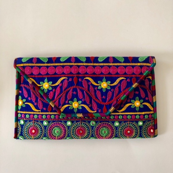 Handmade Clutch With Woolen Strap - Picture 2 of 7